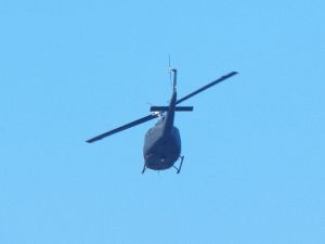 800px-UH-1H_Flying_over_ROCA_Infantry_School_Ground_20120211
