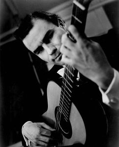 486px-Julian_Bream_1964